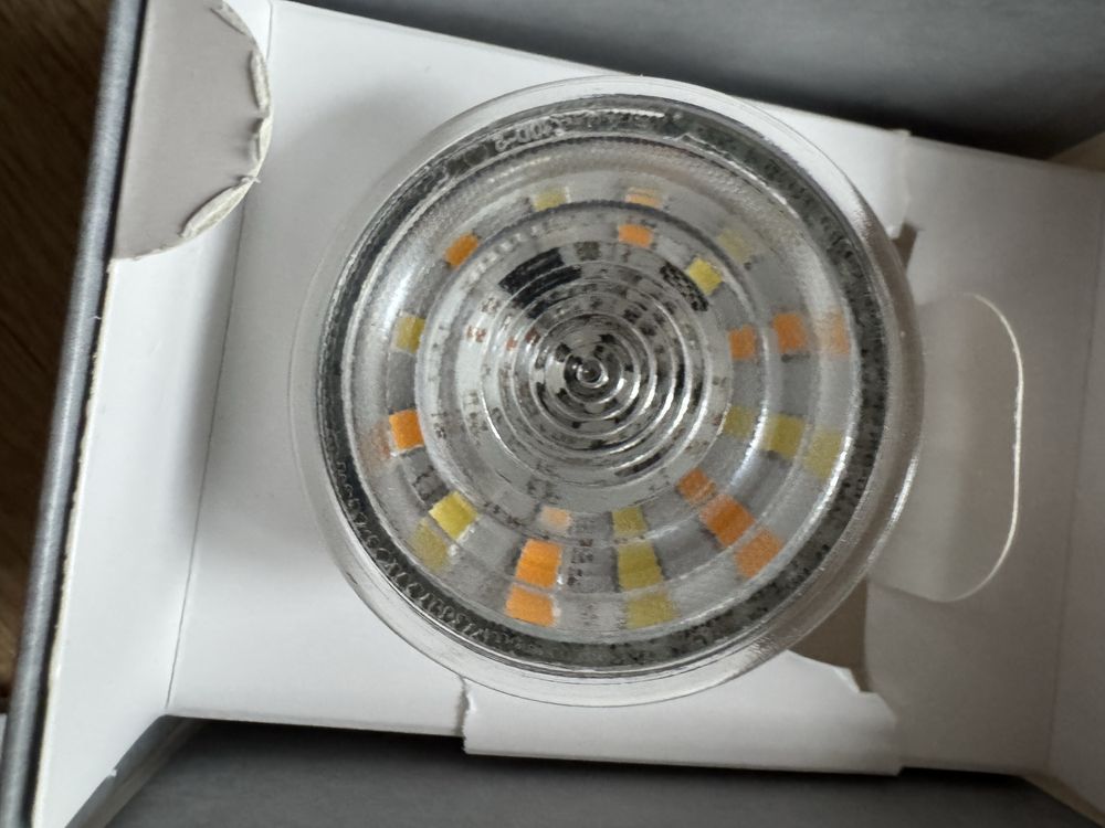 8 halogenów Ledvance GU10 RGB Matter Apple HomeKit