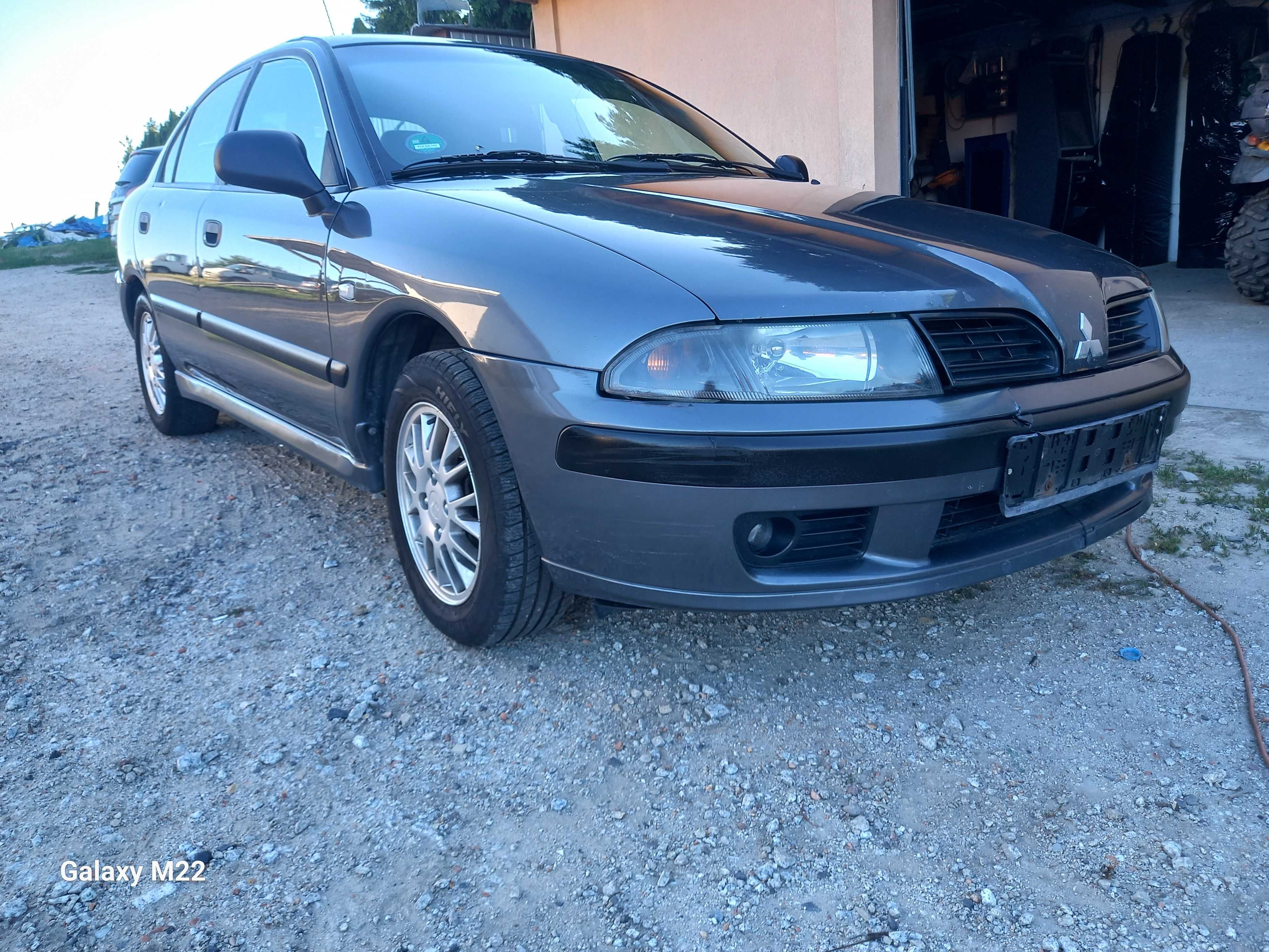 Mitsubishi Carisma 1.8 GDI 2004 Rok