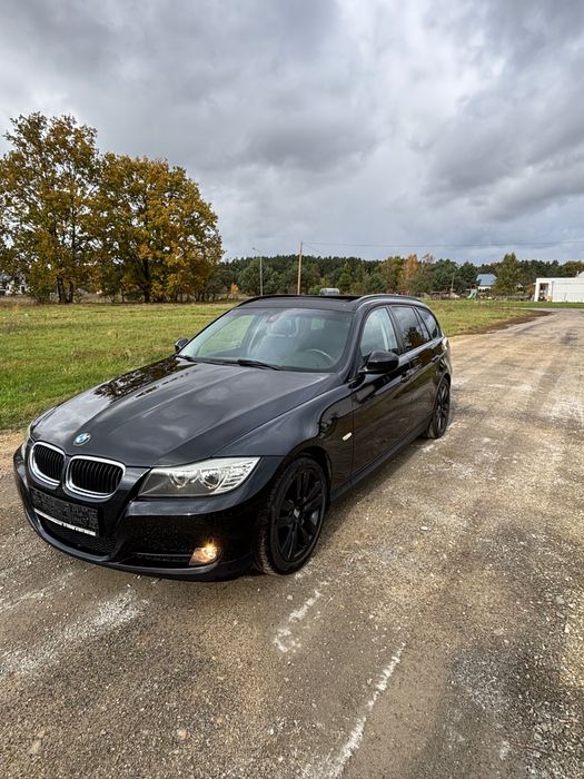 Ładna bmw e91 320i 170 ps 2010r