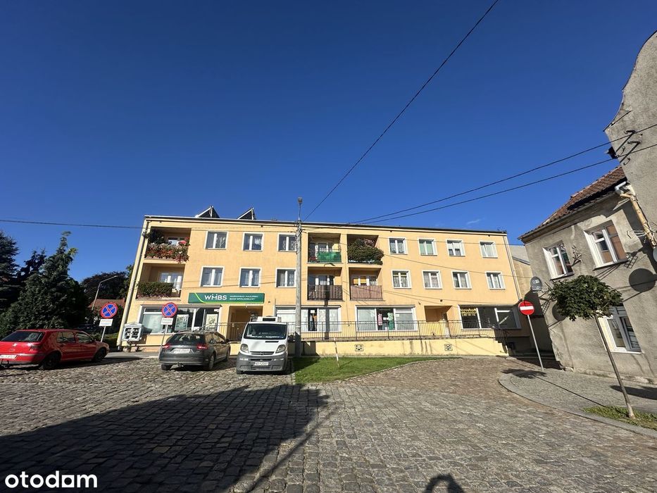 Przestronny lokal na wynajem z parkingiem i dobrym dojazdem