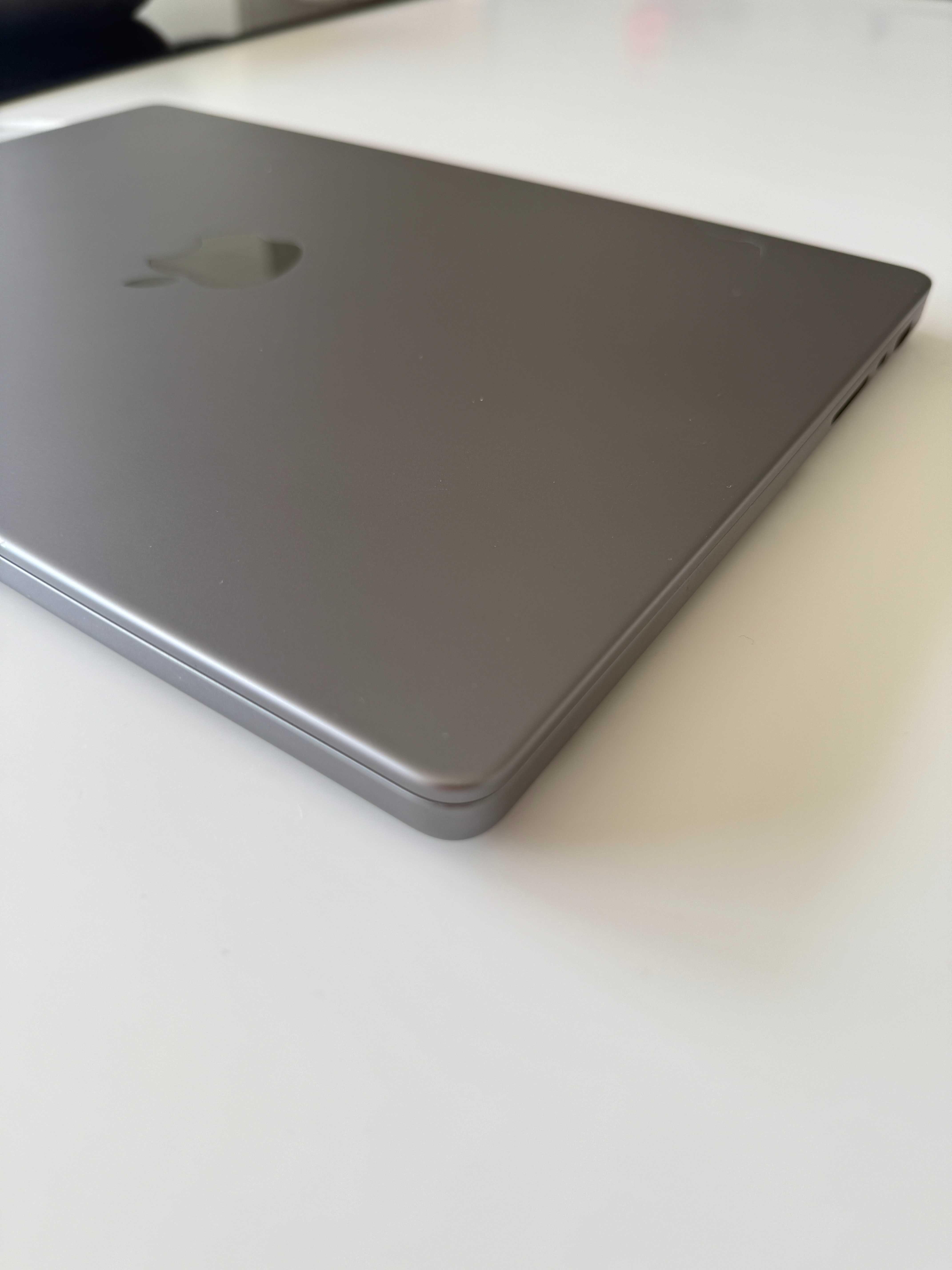 MacBook Pro 14" (2021) with M1 Pro Chip – 512GB SSD, 16GB RAM