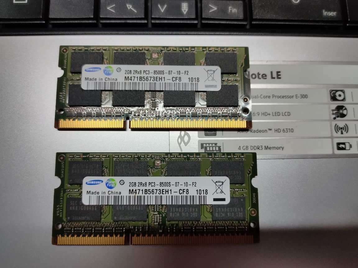 Memórias 2x 2GB DDR3 1066Mhz SO-DIMM