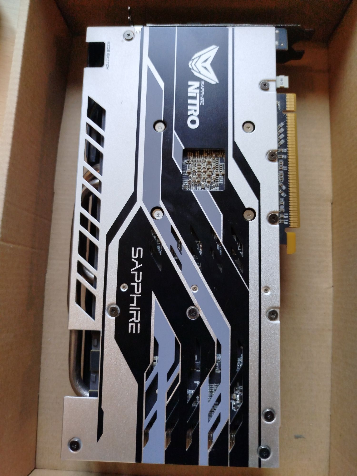 Karta graficzna nitro Sapphiren nitro Radeon RS570 8g