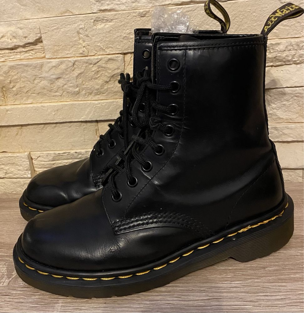 Buty DR. MARTENS 1460 Black Smootch r.36