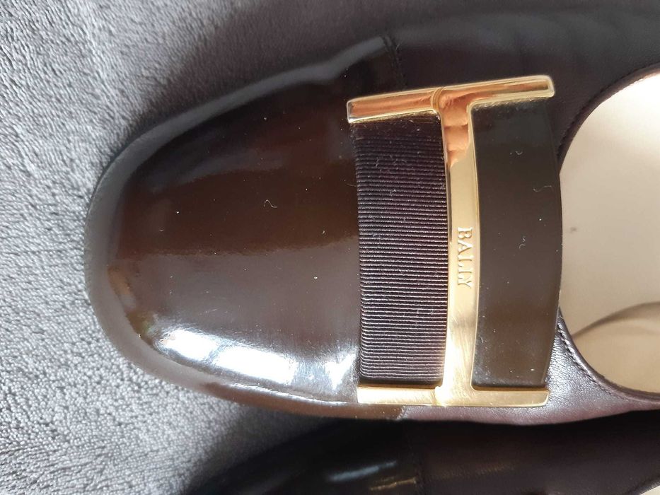 Czółenka buty na obcasie bally