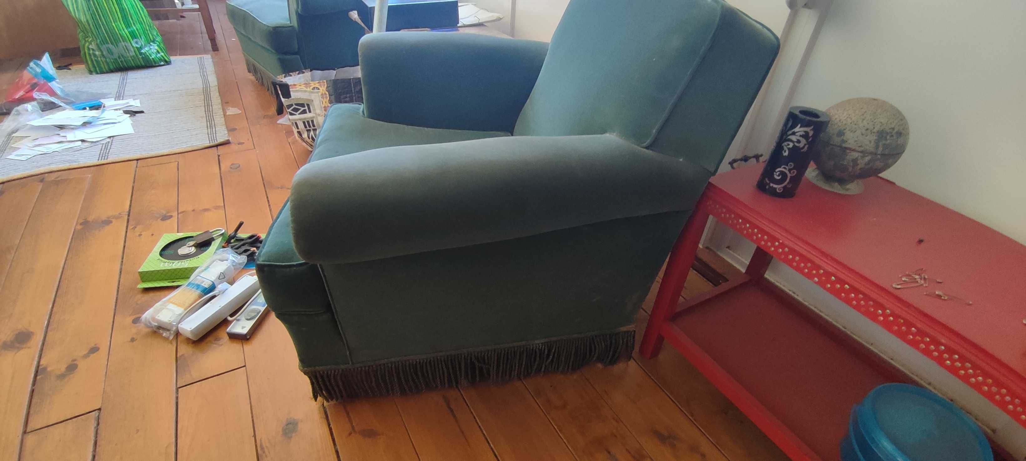Sofá Vintage + Poltrona + Cadeira Retro — à unidade ou conjunto