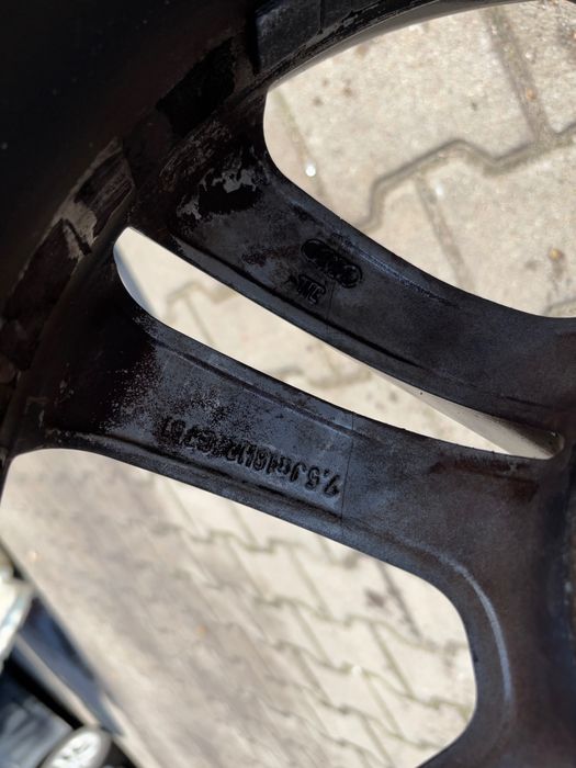 Felga silne Audi a3 8v r18