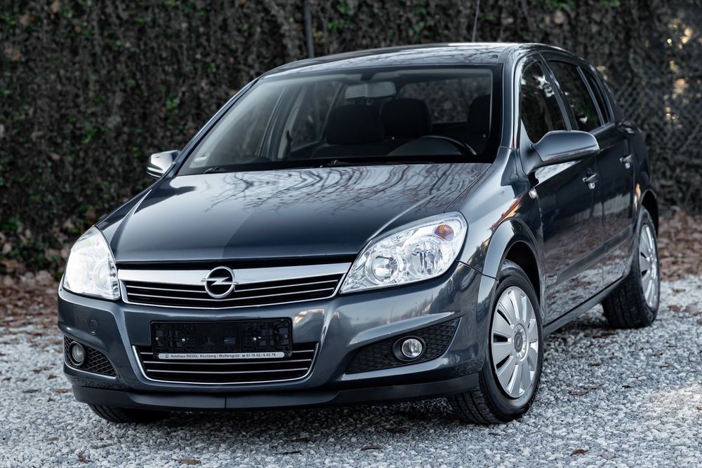 Opel Astra 1.6 benzyna 105KM Klimatyzacja Bezwypadkowy