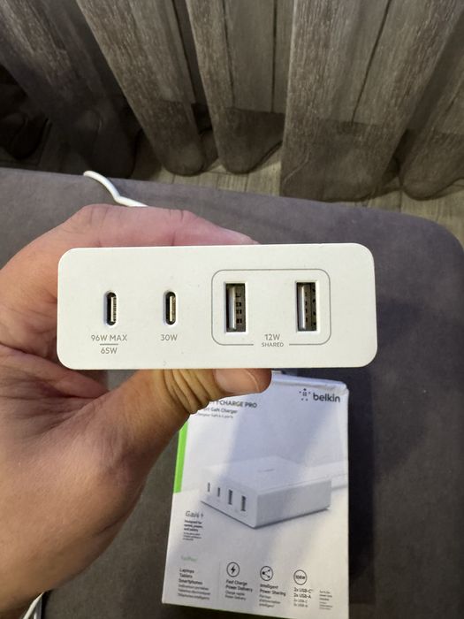 Зарядний пристрій belkin 108w gan usb charging station