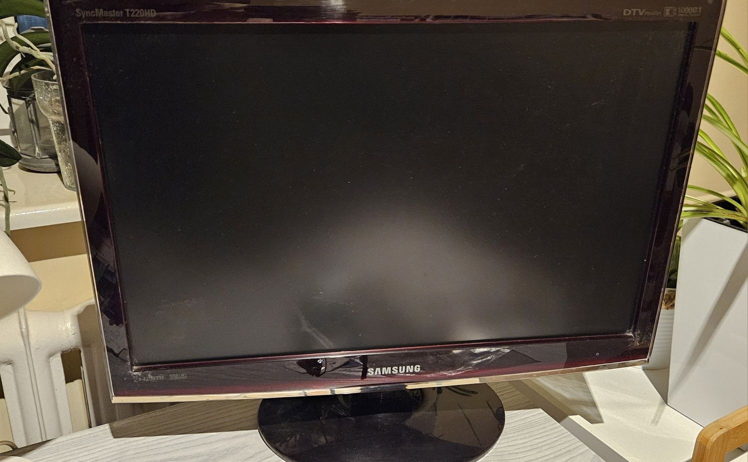 monitor z funkcją telewizora 22 cale telewizor
Samsung T220HD.
Cena 3