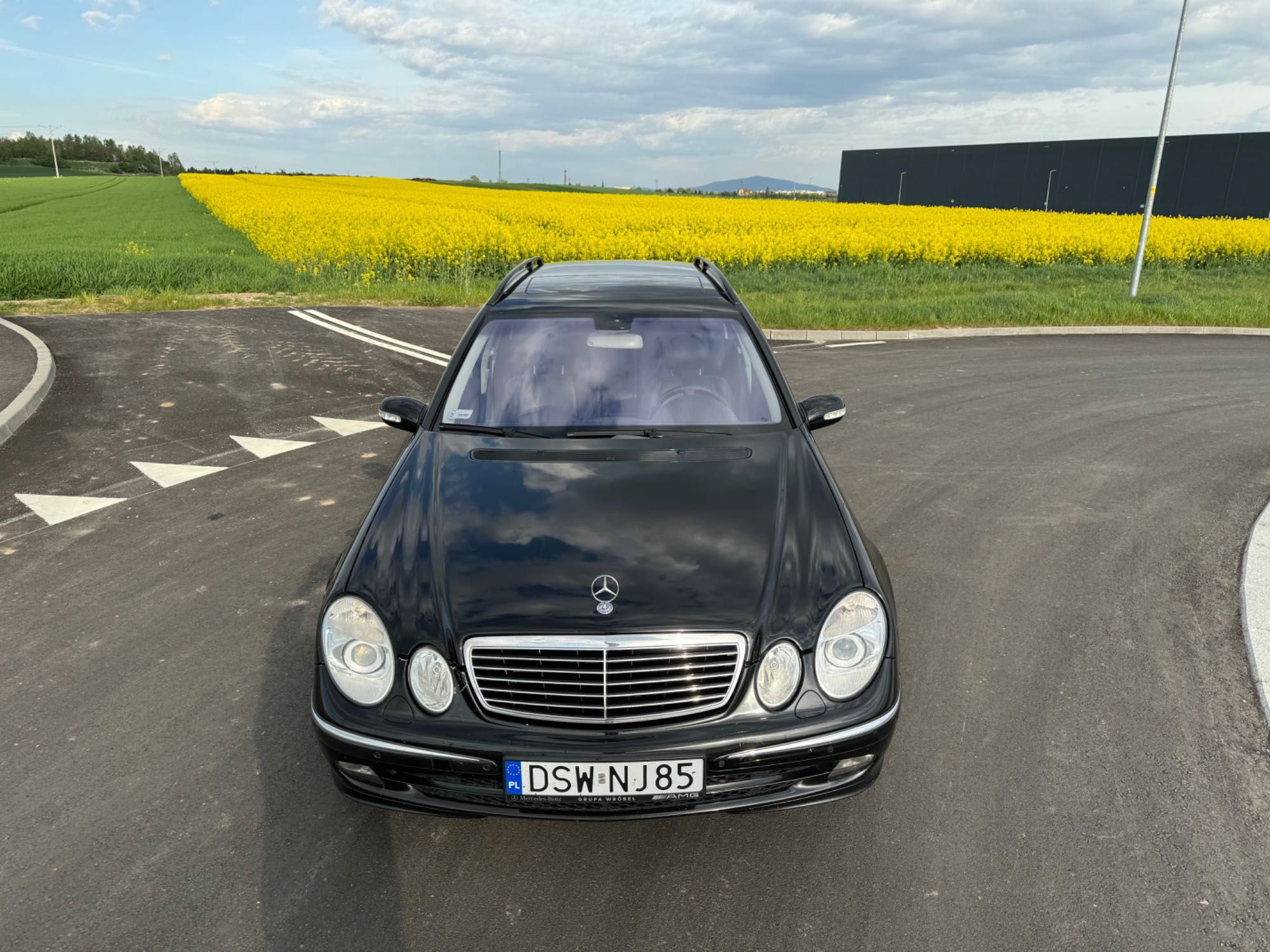 E500 Mercedes v8 na klapach