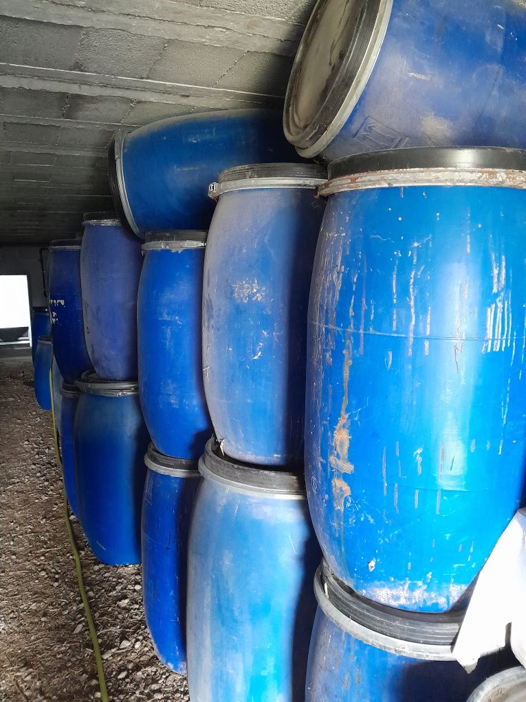 Barricas azuis de 100/120/150 litros