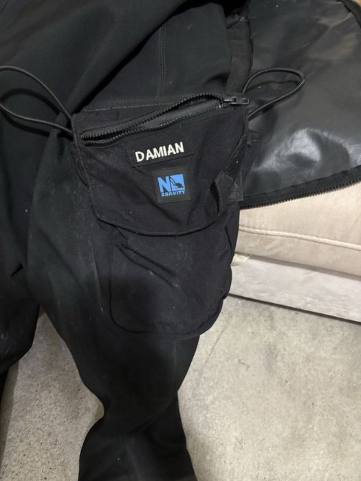 Suchy skafander no gravity