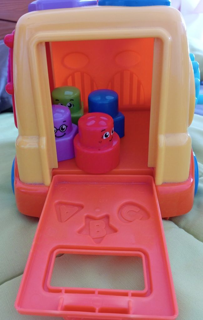 Carrinho educativo