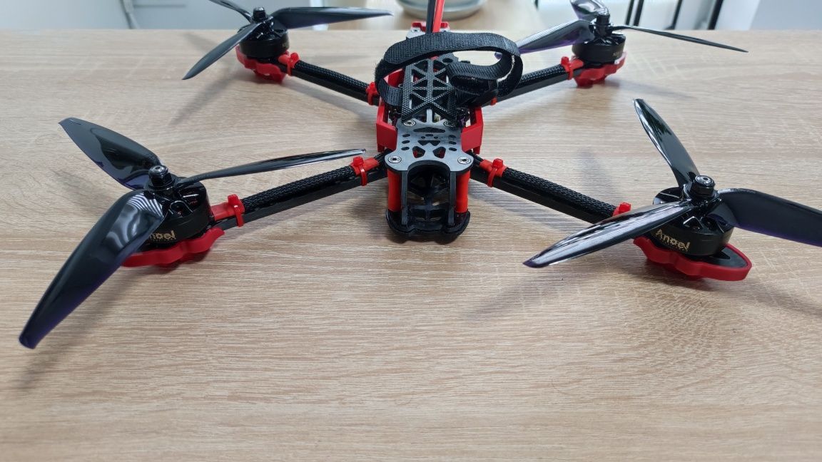 Dron FPV 7 cali LONG RANGE