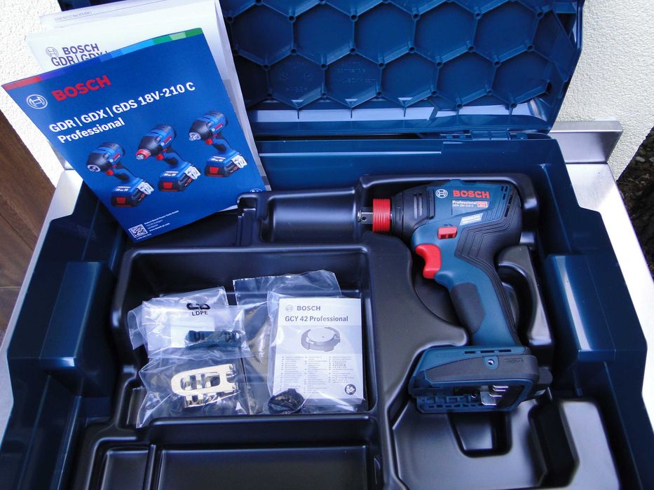BOSCH GDX 18V-210 C, Klucz Udarowy, Solo w L-Boxx, Nowy