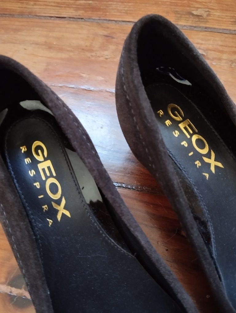 Sapatos Geox 36 novos