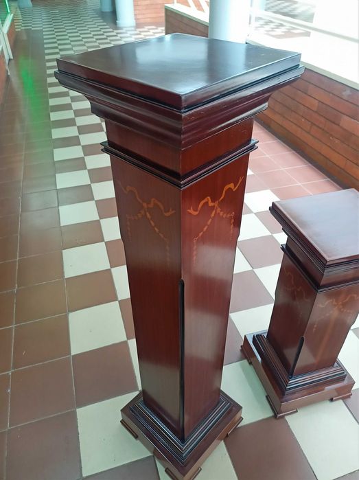 Duas Colunas Madeira