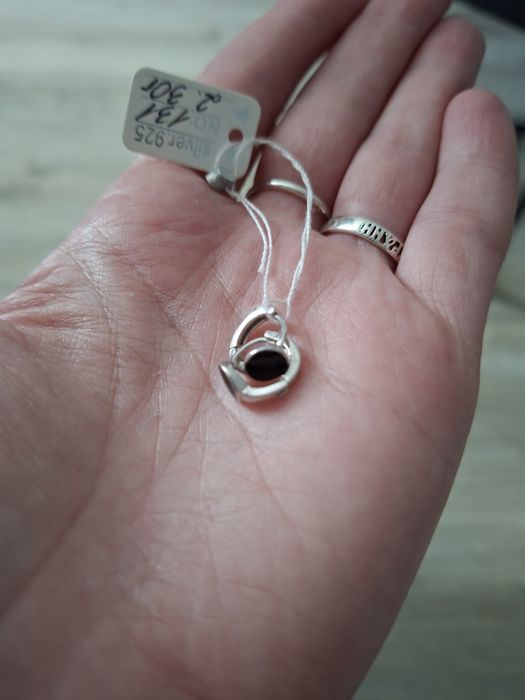 Срібні сережки нові