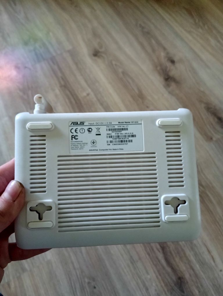 Роутеру ASUS  б/у