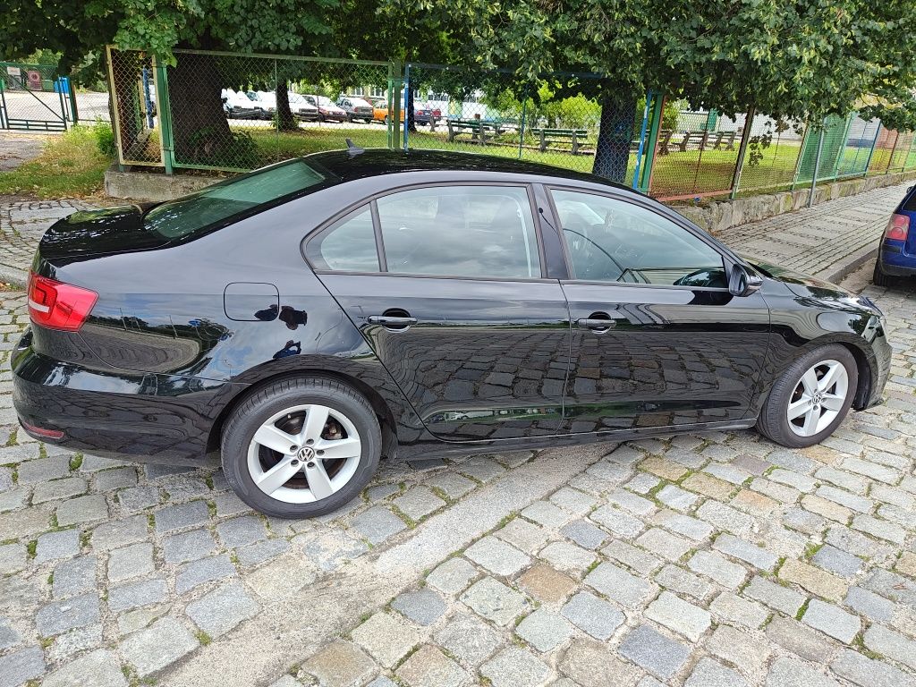 Volkswagen Jetta 2015 , 2.0tdi cr 150koni