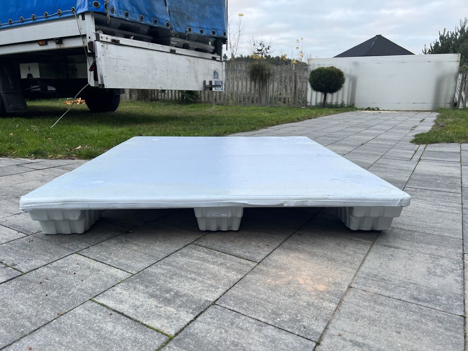 Palety  styropianowo plastikowe 100x120