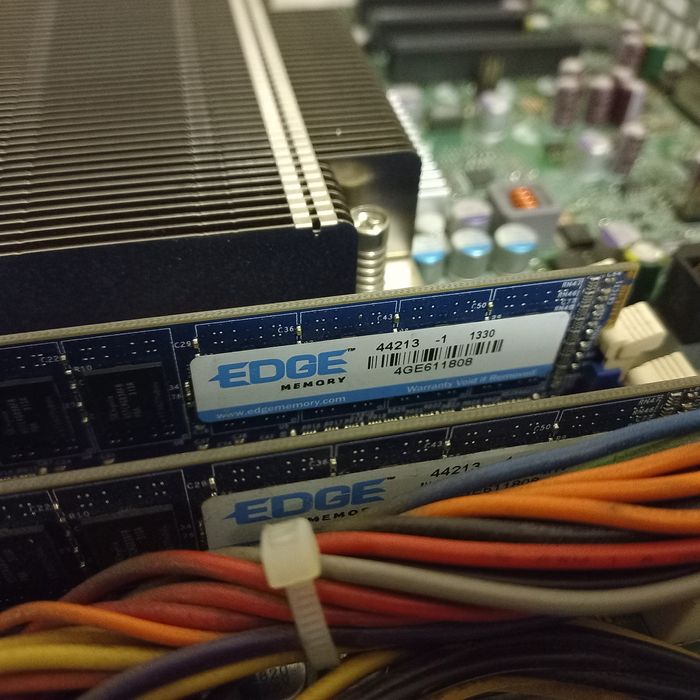 Сервер 1U Supermicro X8SIL-F, блок живлення 350W (4 корзини 3.5)