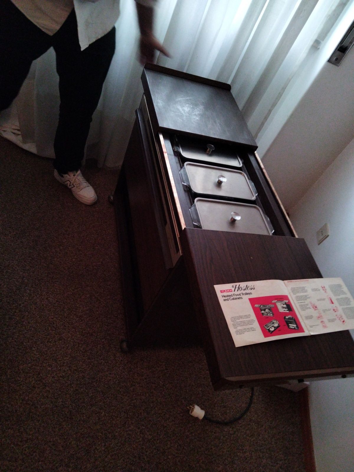 Mesa de aquecer comida ainda com o manual de onde