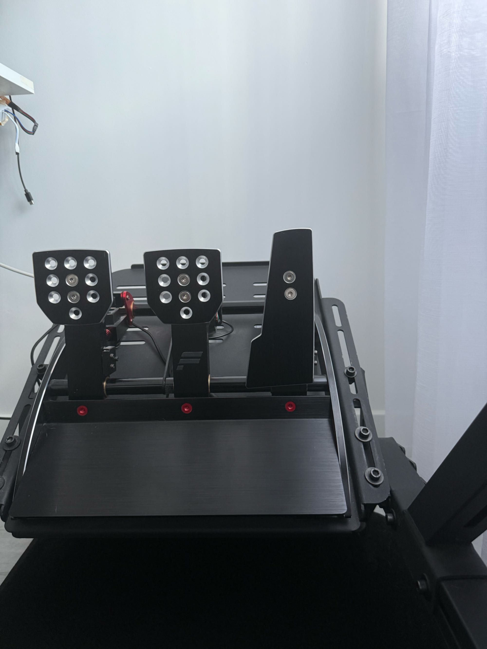 Stelaż Next Level Racing F-GT, Fanatec club sport V3, Logitech g29