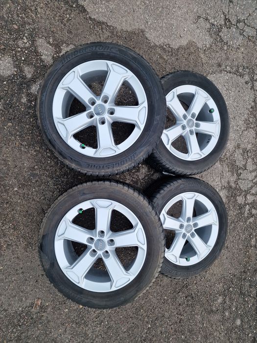 Kota Audi Q2 ORYGINALNE 215/55/17 Stan bardzo dobry
Bridgestone
