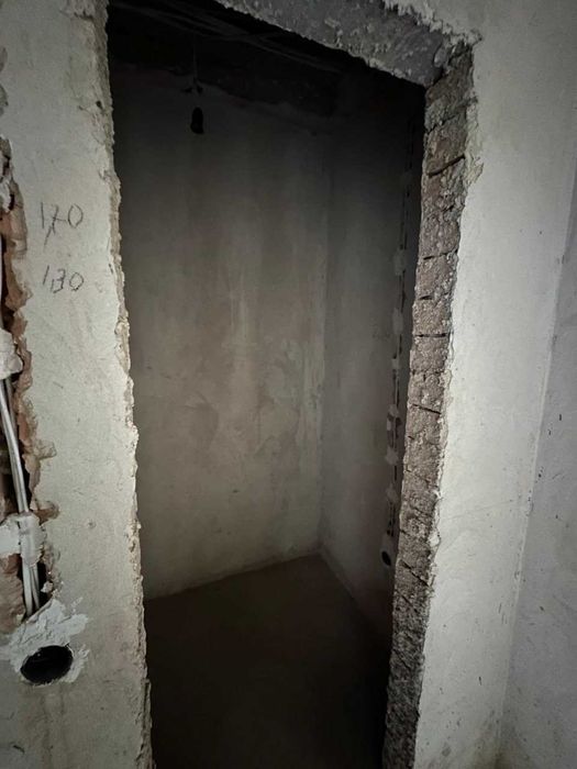 Центр! Здана квартира, 74.5 м2 на 7 поверсі , сирець.