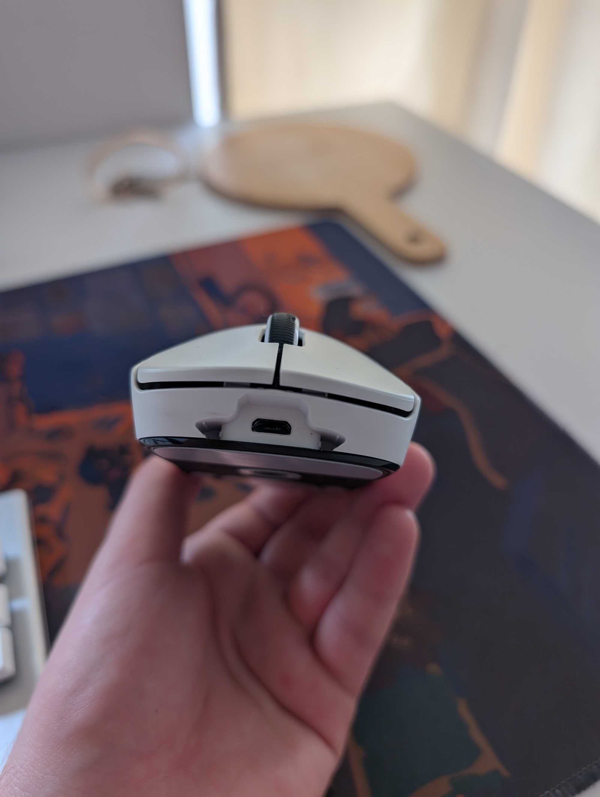 Myszka Logitech G Pro X Superlight – komplet, jak nowa