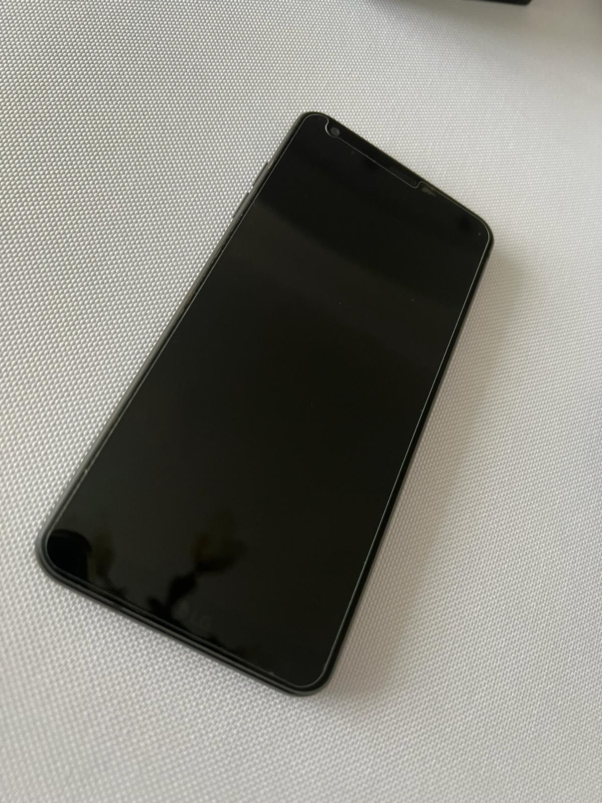 Smartfon LG G6  LG-H870