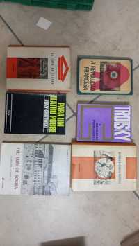 Diversos livros para desocupar