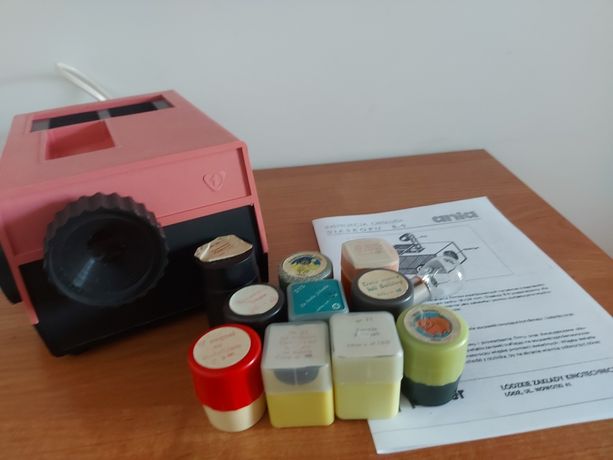 Rzutnik projektor Ania z zestawem bajek.