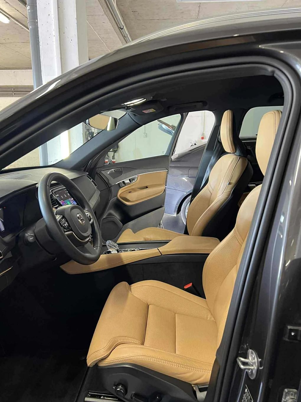 Volvo XC 90 Volvo XC 90 B5 AWD Mild hybrid (235 + 14KM)