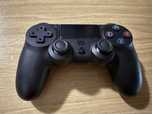 Pad do konsoli PS4