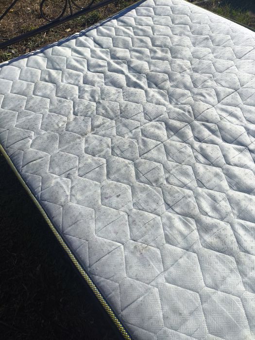 Двoспальная кровать 140х200 с матрасом/ Двоспальне ліжко