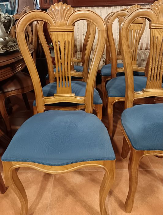 Cadeiras estofadas