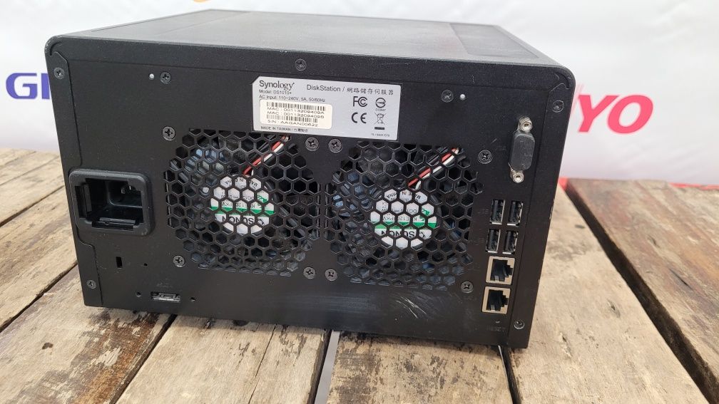 Сетевое хранилище Synology 1010+