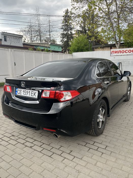 Honda Accord 8 2.0