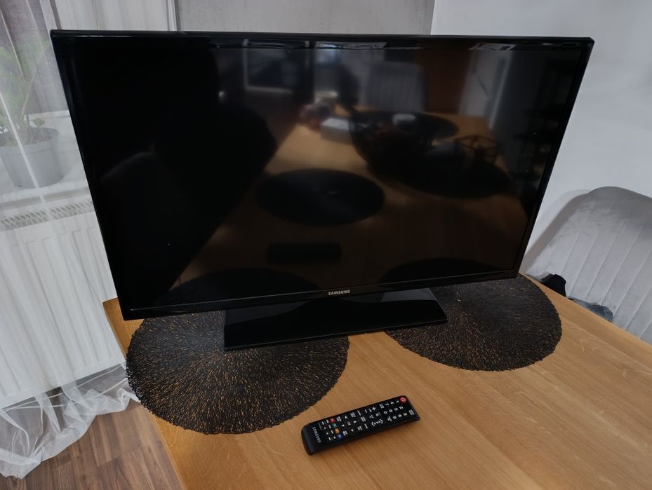 + telewizor samsung 32 cale + LCD + Tanio +