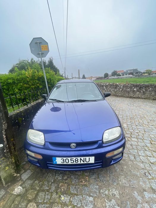 Mazda 323 - Preço Negociável