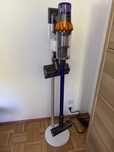 Odkurzacz Dyson V15 Detect Complete z uchwytem i akcesoriami