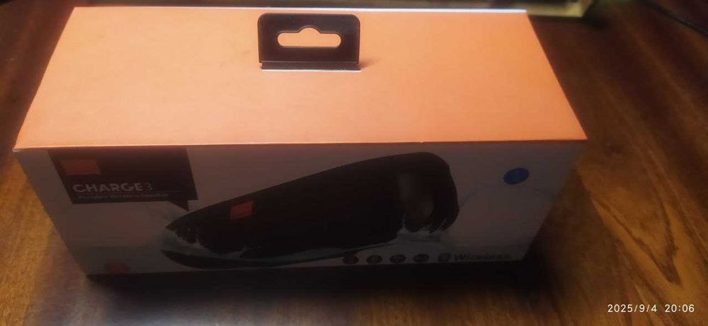 Терміново. Продам колонку jbl Charge 3