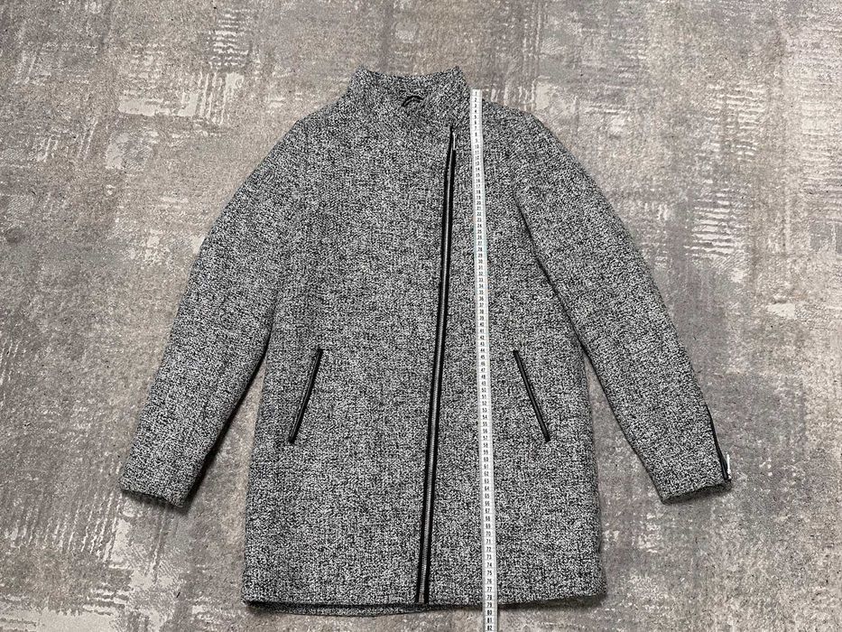 Krótki płaszcz damski przejściowy czarno-biały S stan bardzo dobry