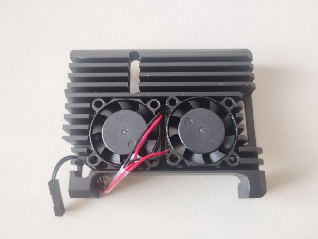 Obudowa aluminiowa z wiatraczkami do Raspberry Pi 4