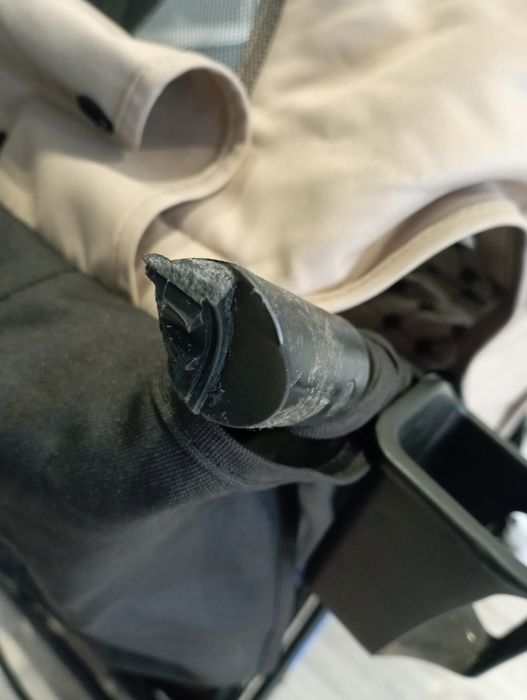 Коляска carella maestro на запчастини або на ремонт