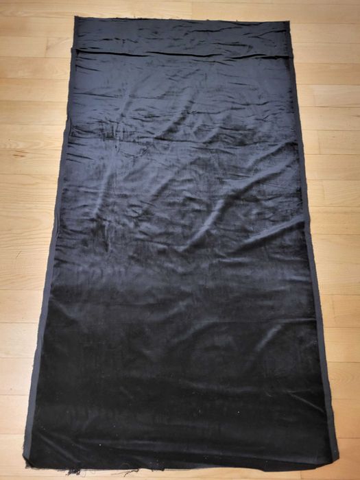 Tkanina welurowa sukienkowa czarna