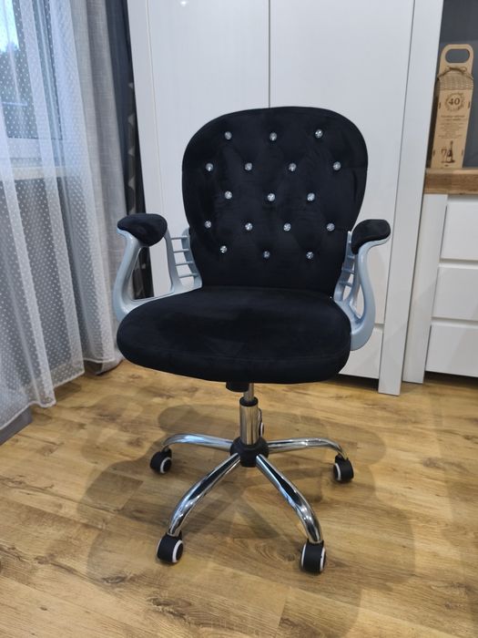 Krzesło obrotowe dla dziecka